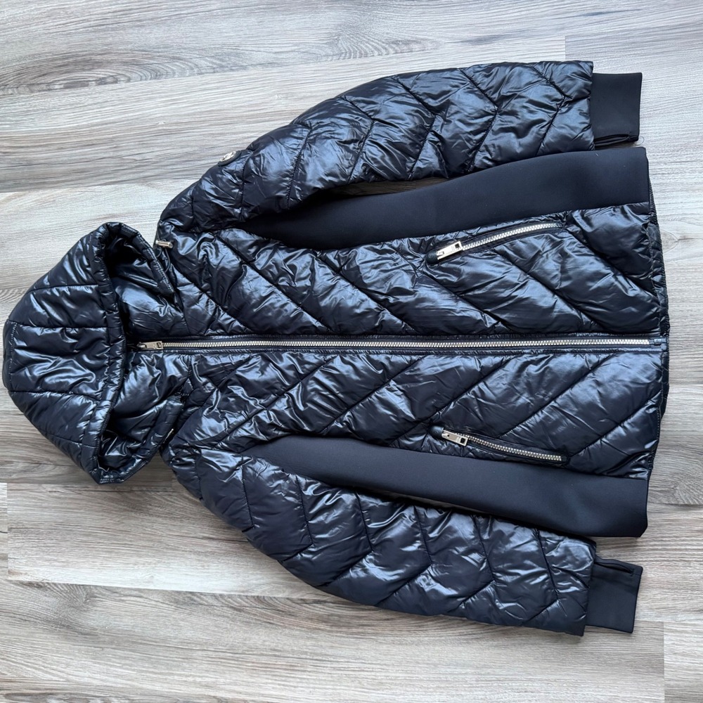 Michael Kors Womens Black Hooded Puffer Jacket Chevron Quilted Size S 155017 - Picture 4 of 7